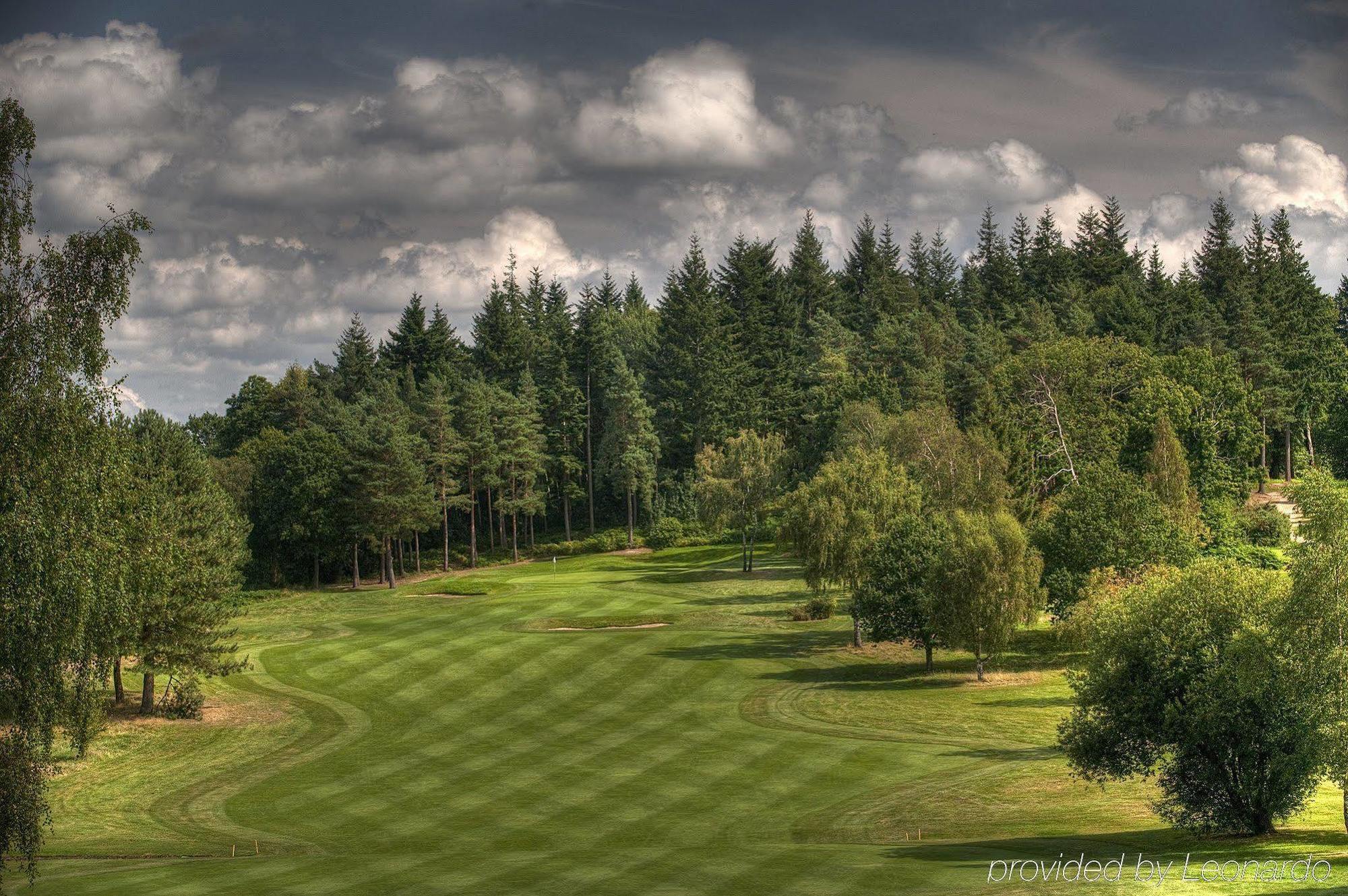 Foxhills Hotel Ottershaw Eksteriør billede